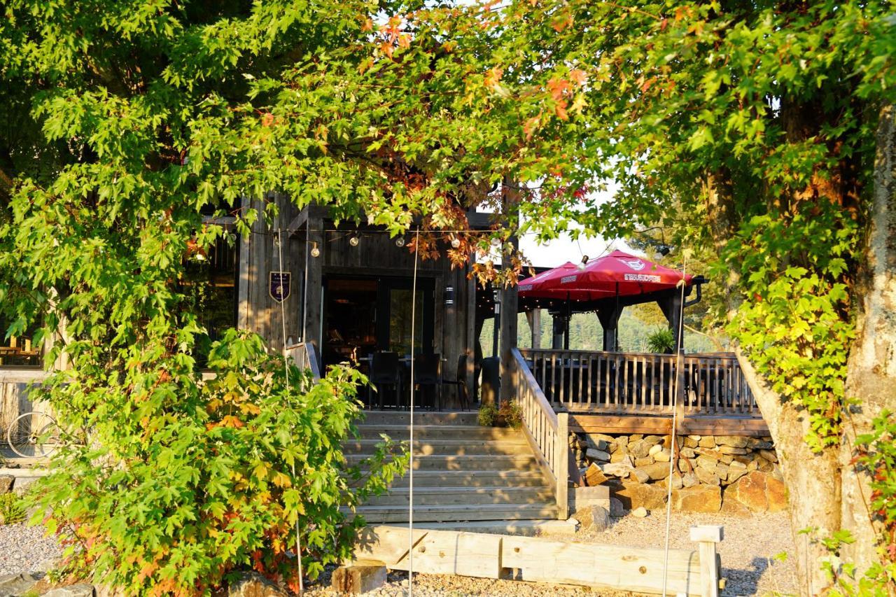 Le 2800 Du Parc Villa ชาวินิแกน ภายนอก รูปภาพ